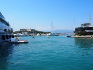 1488060_673240416095389_1313542240676507144_n