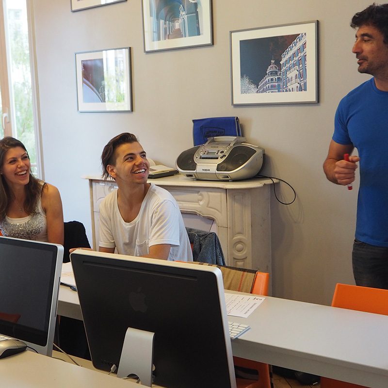 cours de français gratuit