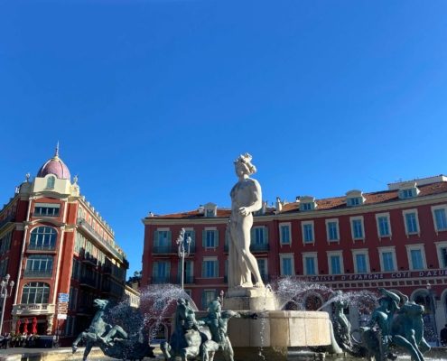 French language school in Nice Place Massena